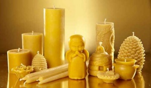 Pure-Beeswax-Candles-Bennetts-Honey-Farm